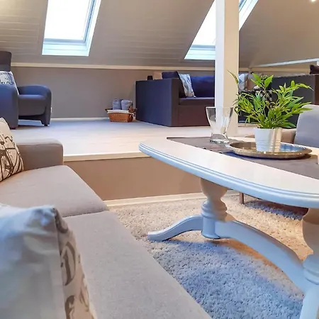 Apartman Cozy In With Wifi